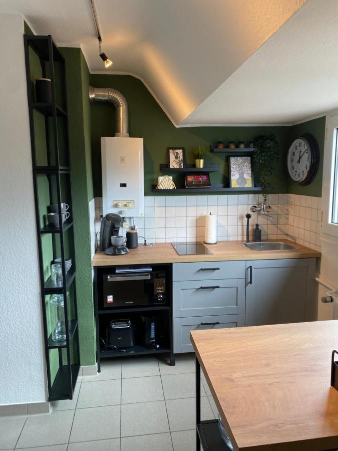 Bostel 1 - Modernes Dachgeschoss-Studio In Duisburg Meiderich, 4,7 Km Hbf, U-Bahn 250M, Flughafen Duesseldorf 28 Km, Landschaftspark 2,9 Km, 5 Gehminuten Von Herzklinik Entfernt Zewnętrze zdjęcie